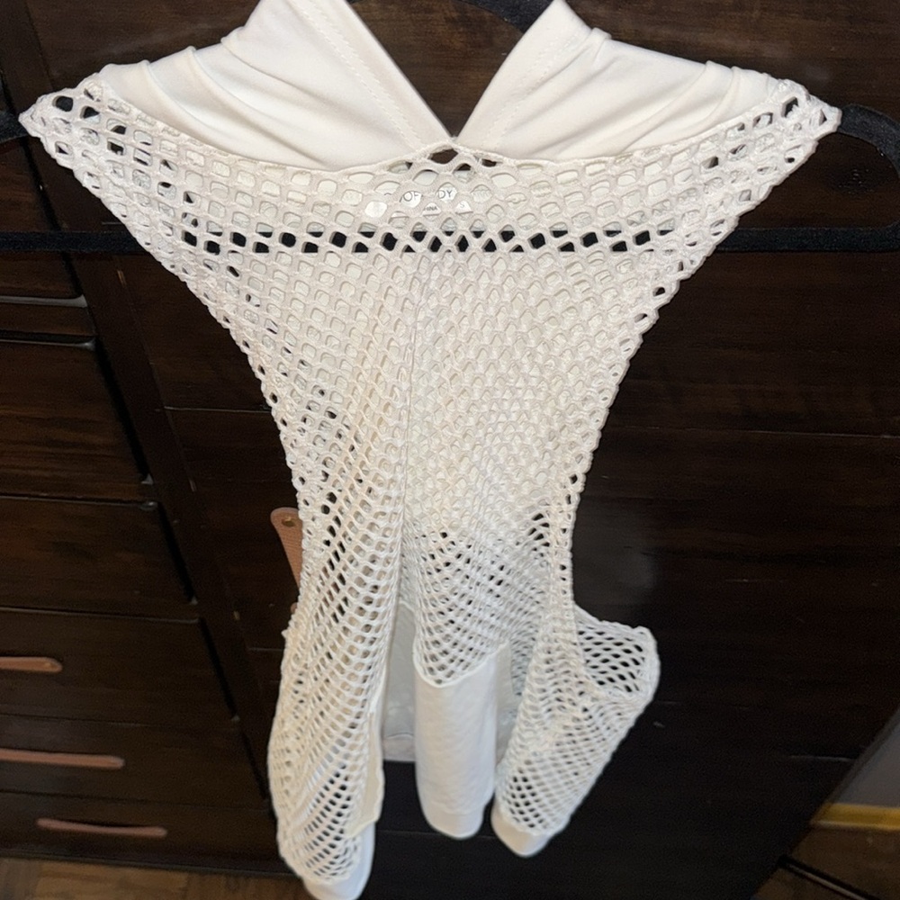 Sexy men’s sheer fishnet, white hooded tank top with pocket - Picture 5 of 9